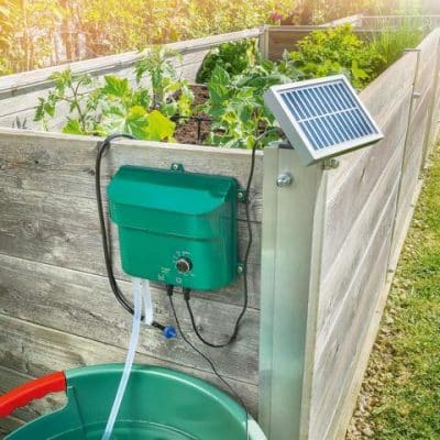 Esotec-Solar-Bewaesserungssystem-Waterdrops-Komplettset-Pflanzenbewaesserung-mit-15-Sprinklern-101100